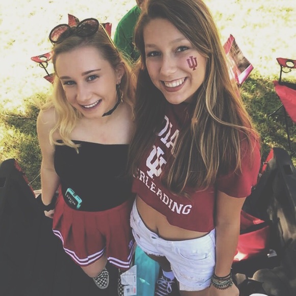 Meet your Posher, Claire - Picture 1 of 1